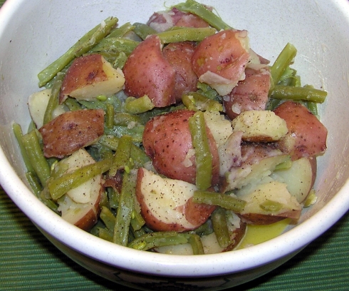 Buttered Rosemary Red Potatoes and Green Beans